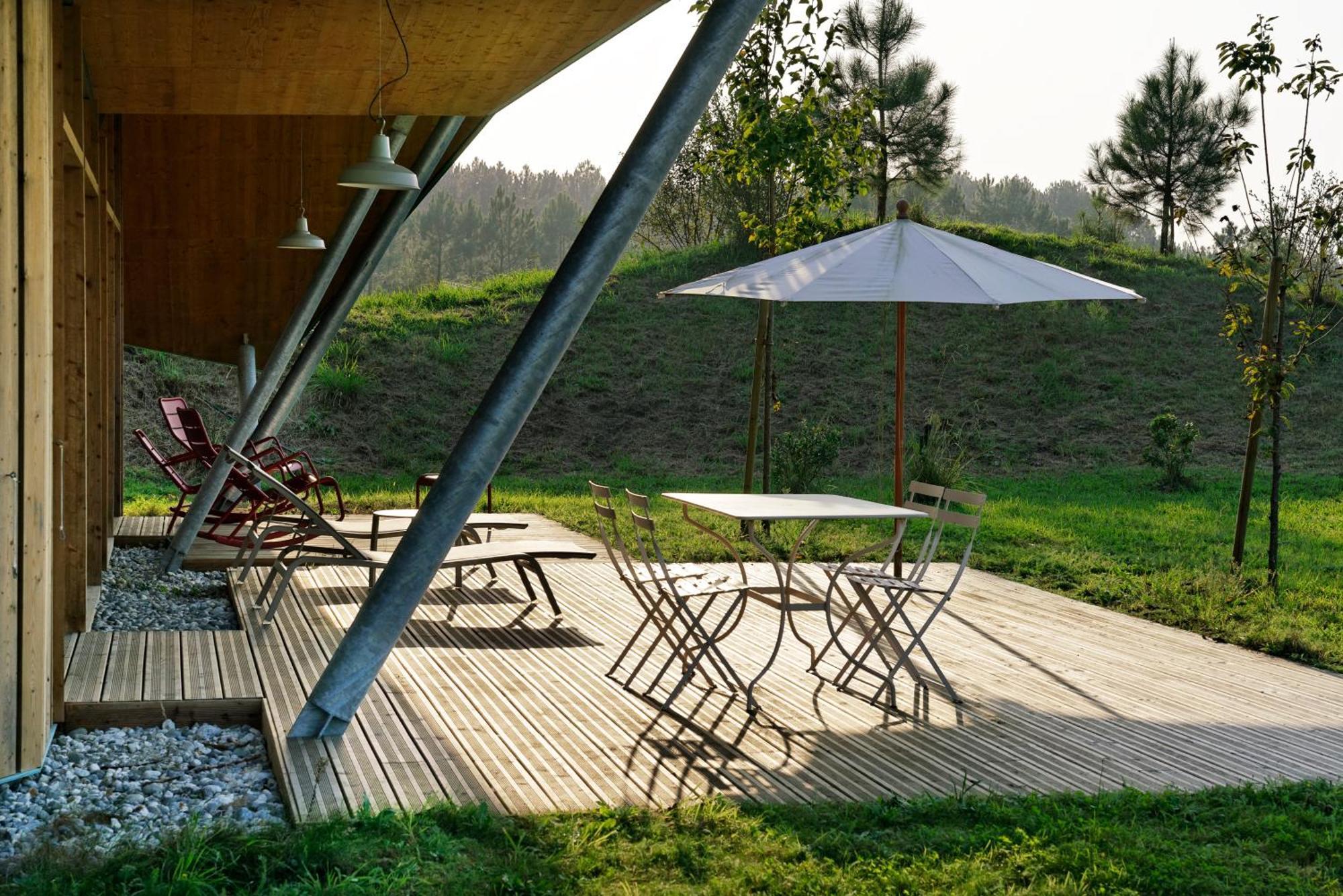 Les Echasses Golf & Surf Eco Lodge Saubion Exterior photo