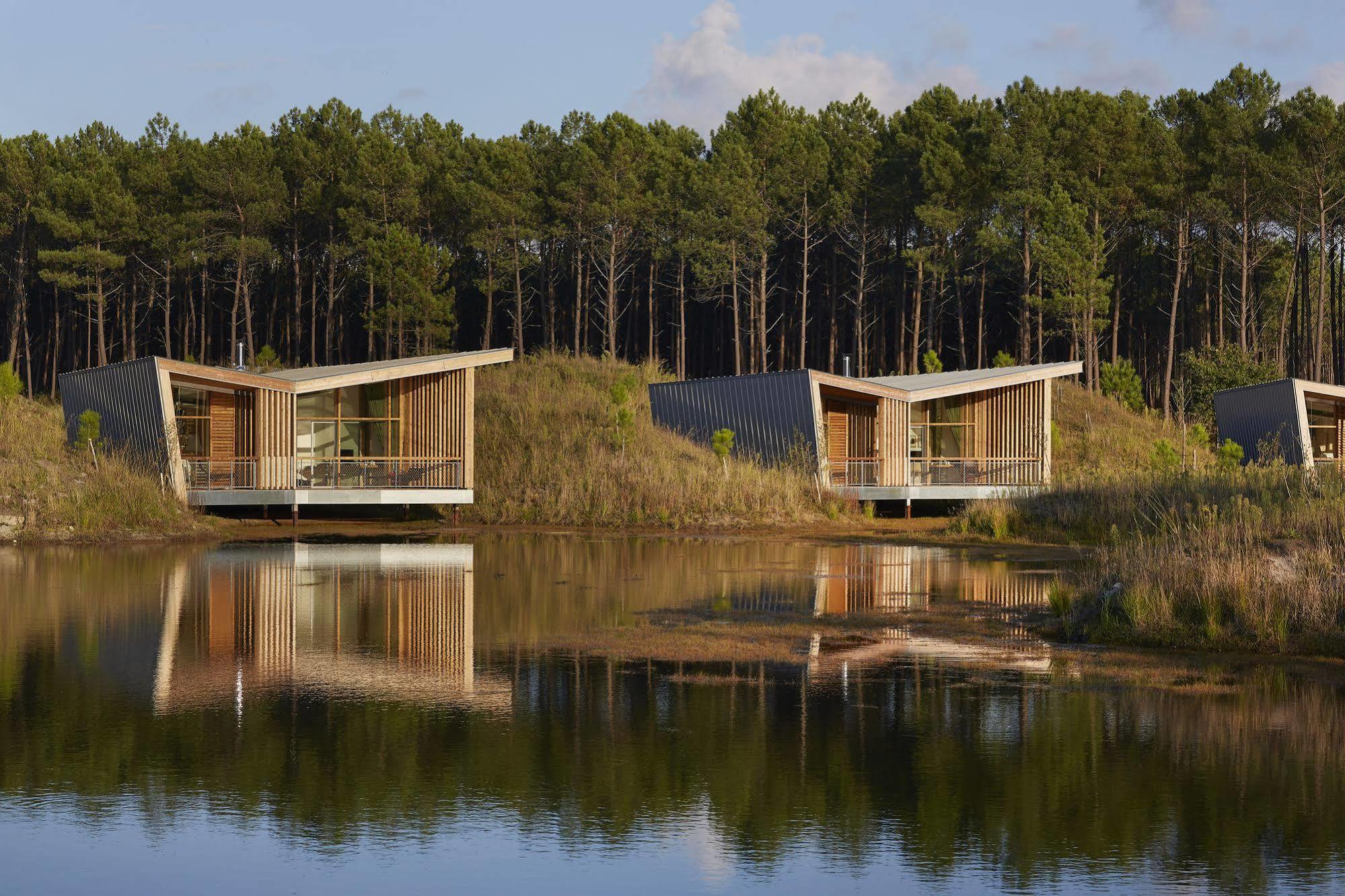Les Echasses Golf & Surf Eco Lodge Saubion Exterior photo